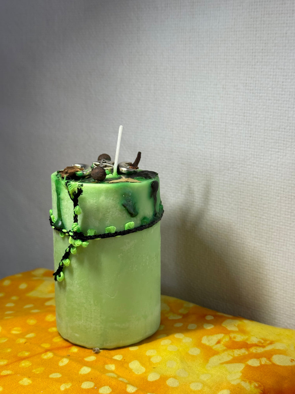 The green money spell soy wax candle