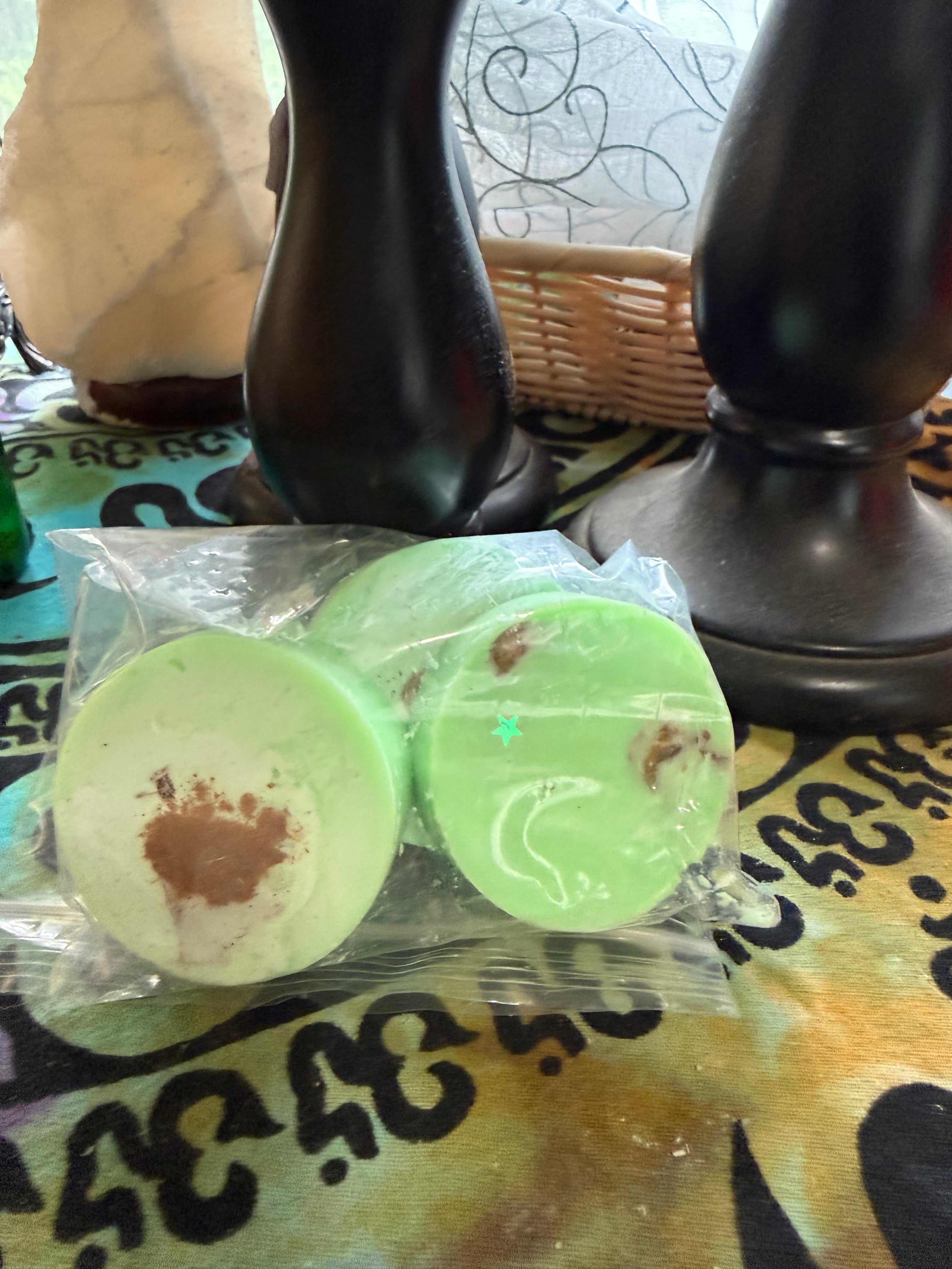 Herbal Wax Melts with Essential Oils – Handmade Lavender Scent"