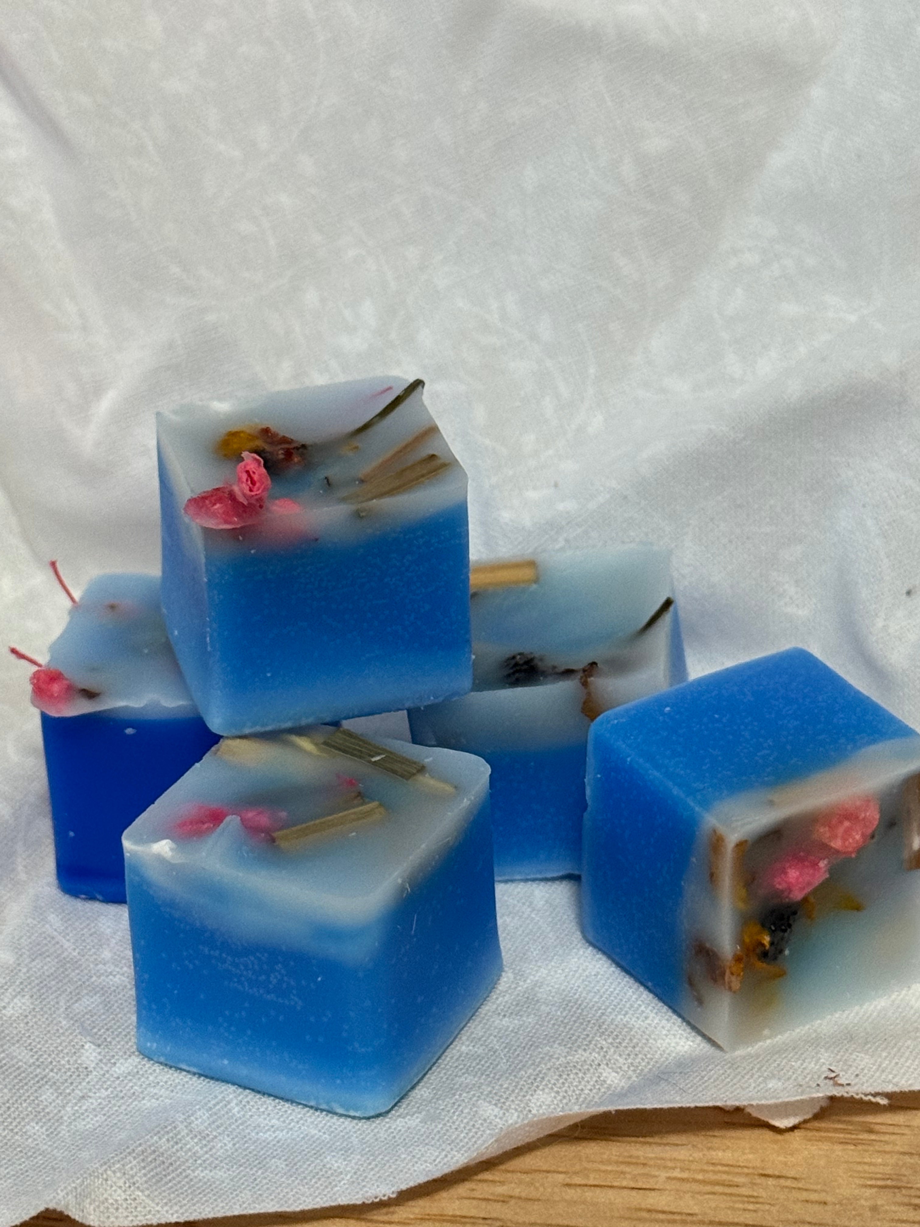 Blue & White Soy Wax Cube Melts