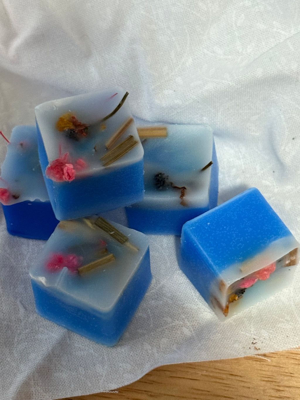 Blue & White Soy Wax Cube Melts