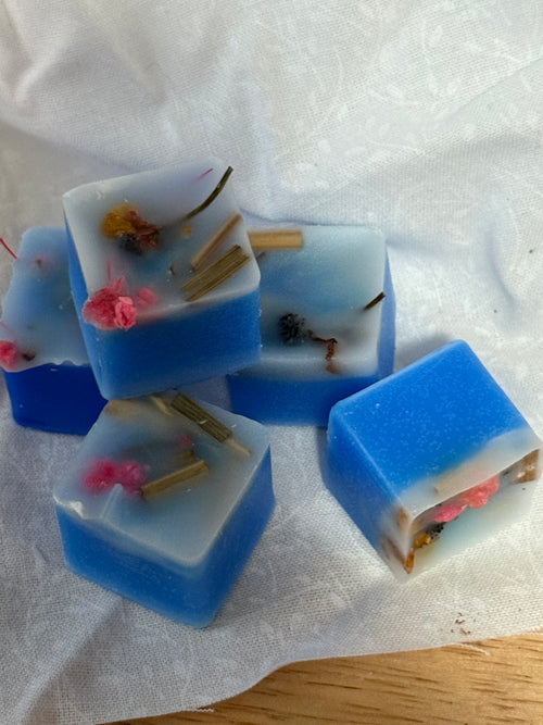 Blue & White Soy Wax Cube Melts
