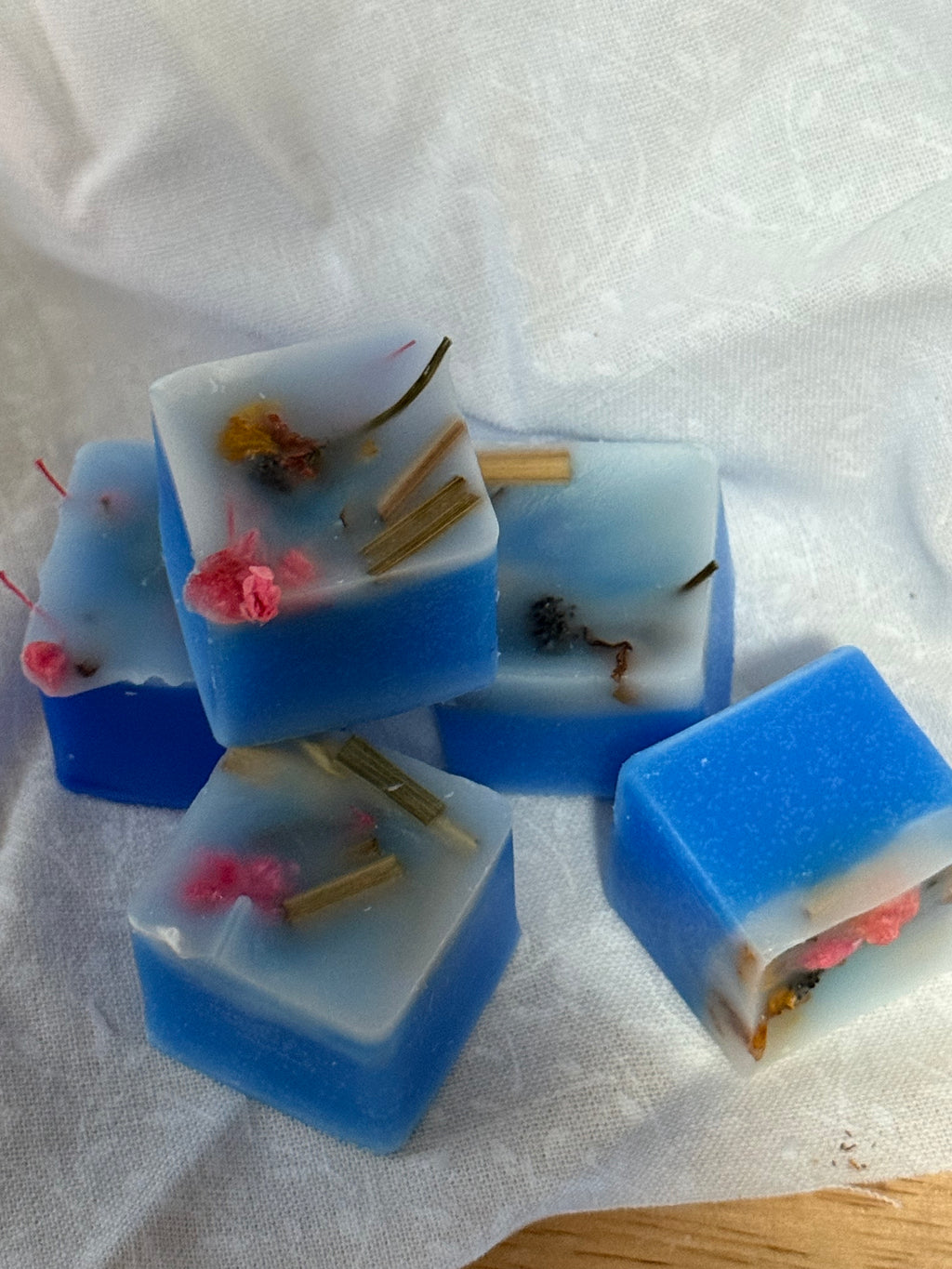 Blue & White Soy Wax Cube Melts
